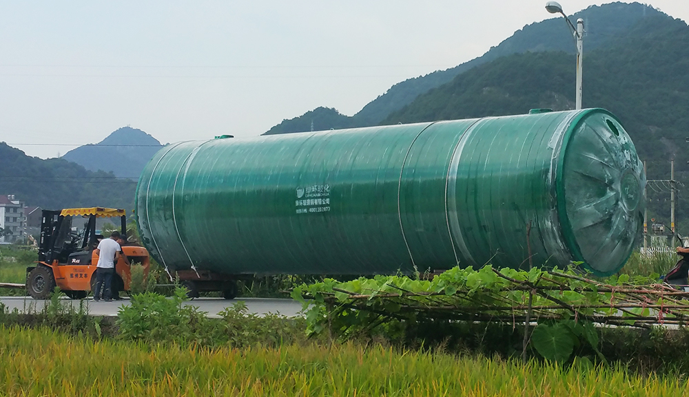 玻璃钢化粪池厂家价格 玻璃钢化粪池厂家价格分析：绿环玻璃钢的优势与市场定位 第3张
